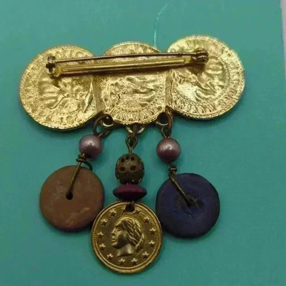 "Triumvirate" Medallion Brooch - Antiqued Gold & Artful Dangles - Picture 4 of 5